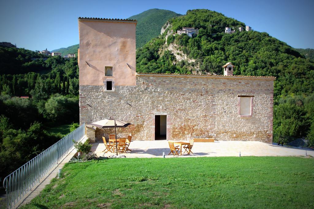 Вілла Agriturismo Casale La Palombara Cerreto di Spoleto Екстер'єр фото