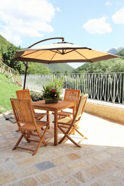 Agriturismo Casale La Palombara Cerreto di Spoleto Екстер'єр фото