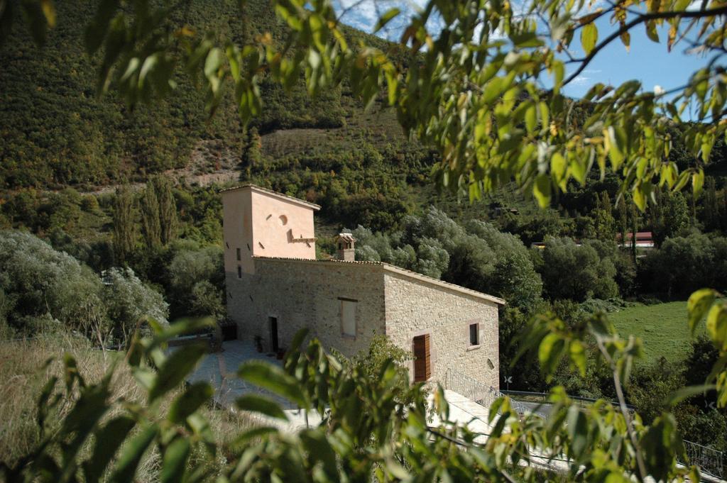 Agriturismo Casale La Palombara Cerreto di Spoleto Екстер'єр фото