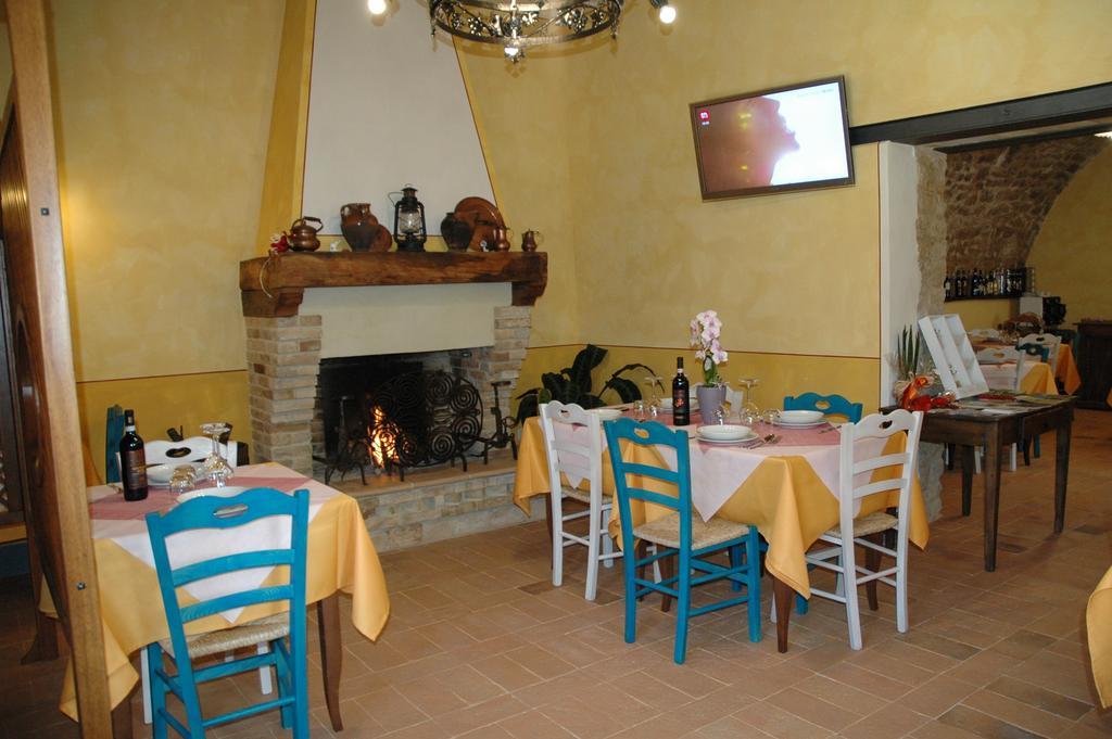 Agriturismo Casale La Palombara Cerreto di Spoleto Екстер'єр фото
