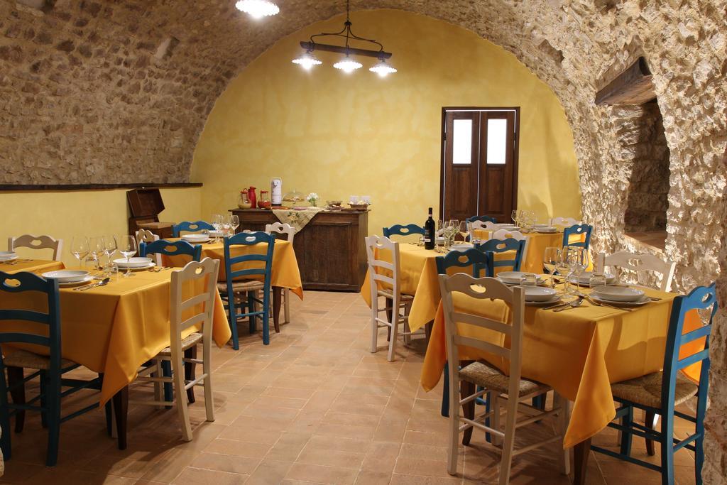 Agriturismo Casale La Palombara Cerreto di Spoleto Екстер'єр фото